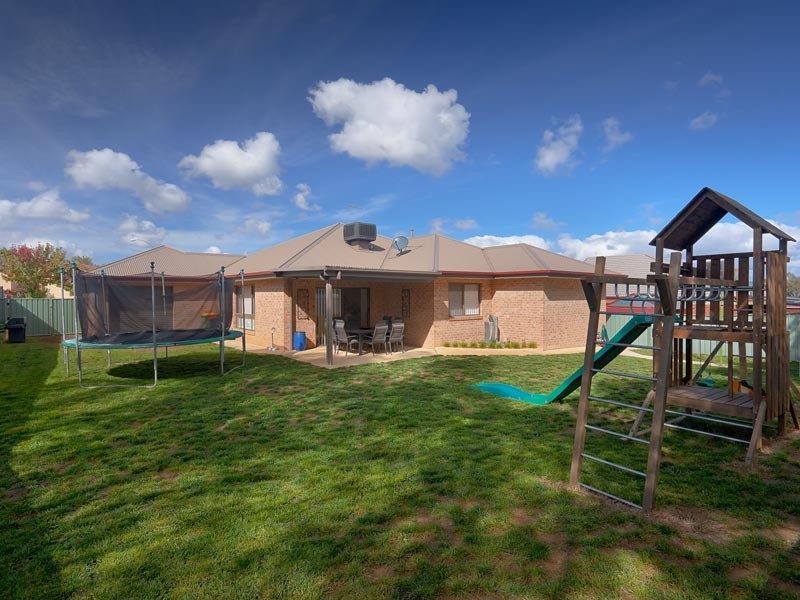 50  Winnell Court, Thurgoona NSW 2640