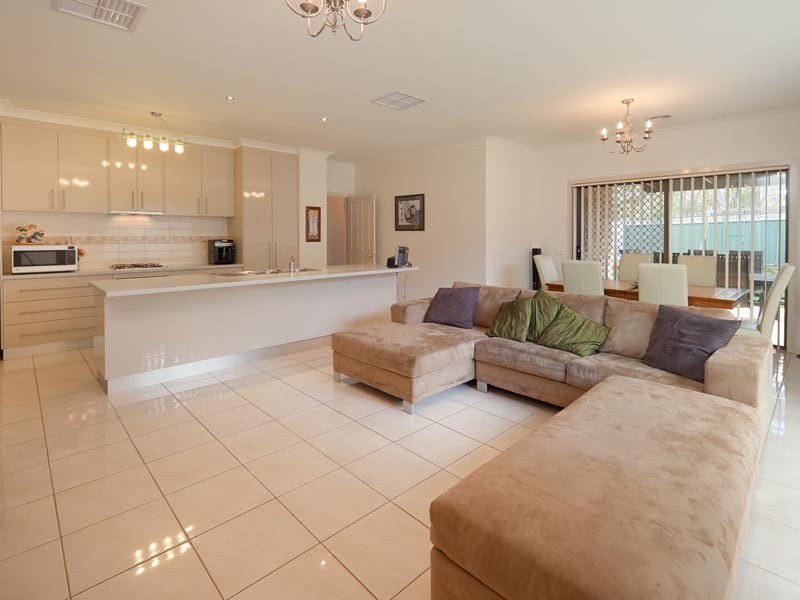 50  Winnell Court, Thurgoona NSW 2640