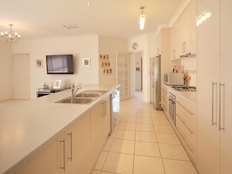 50  Winnell Court, Thurgoona NSW 2640