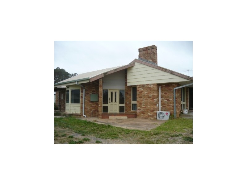 14 Munro Street, Culcairn NSW 2660