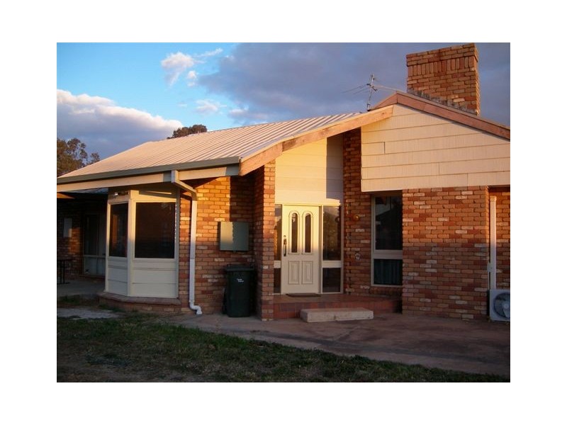 14 Munro Street, Culcairn NSW 2660