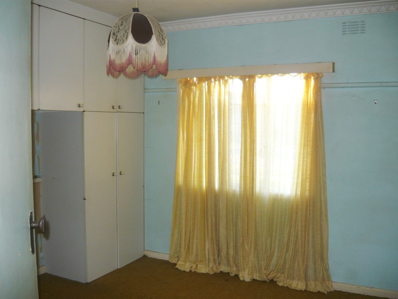 413 McDonald Road, Lavington NSW 2641