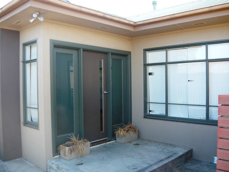 3/393 Griffith Road, Lavington NSW 2641