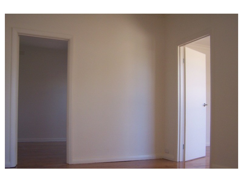 3/393 Griffith Road, Lavington NSW 2641