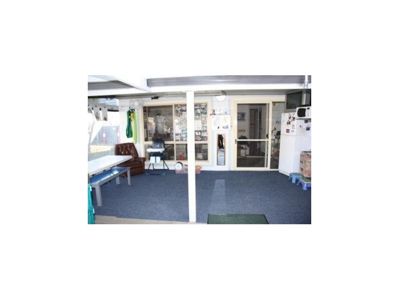140 Federation Avenue, Corowa NSW 2646