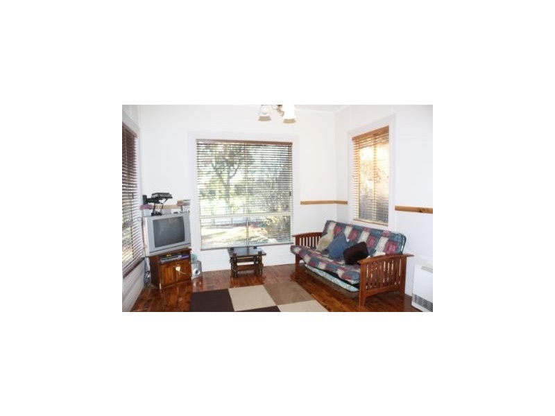140 Federation Avenue, Corowa NSW 2646
