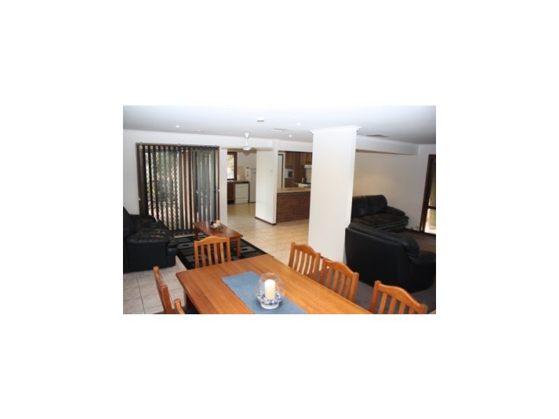 38 Beryl Drive, Corowa NSW 2646