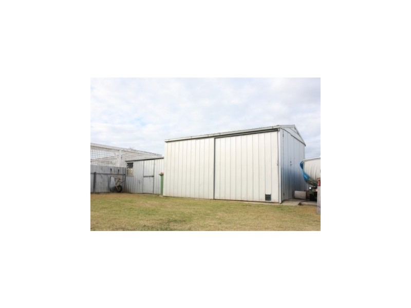 38 Beryl Drive, Corowa NSW 2646