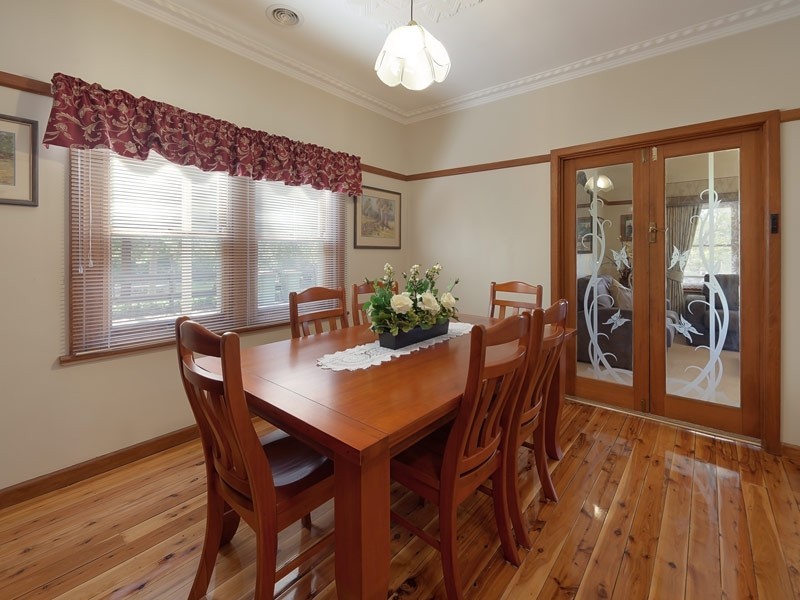 78 Hawkins Street, Howlong NSW 2643