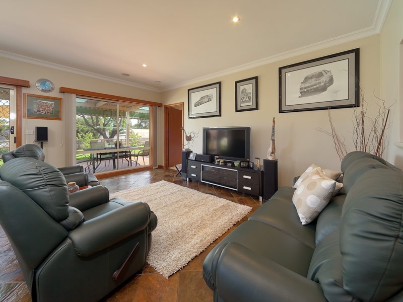 78 Hawkins Street, Howlong NSW 2643