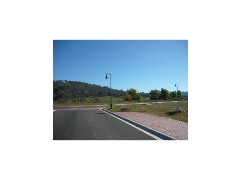 15 Kendall Drive, Centaur Park, Hamilton Valley NSW 2641