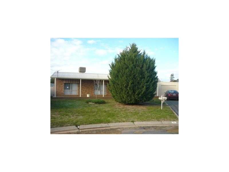 6 Thomas Place, Culcairn NSW 2660