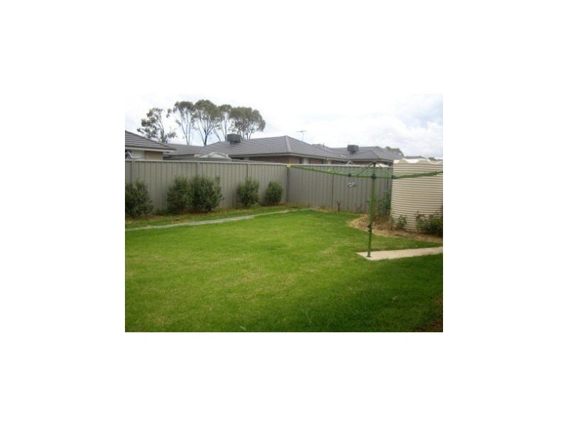 19 Firetail Street, Thurgoona NSW 2640