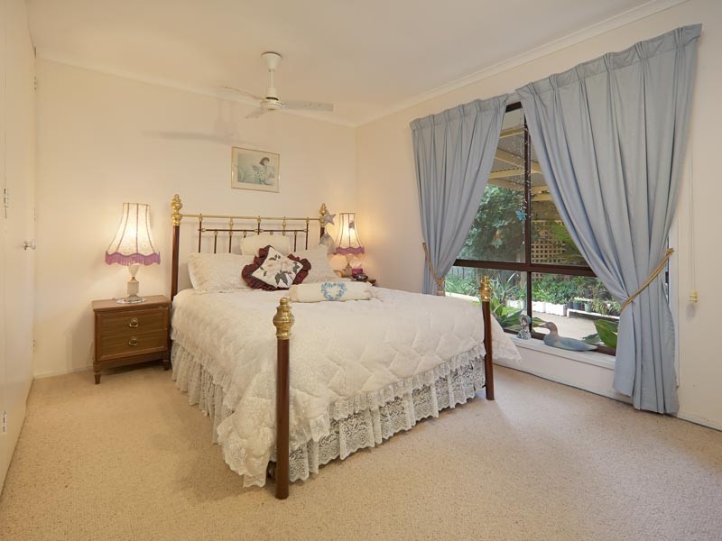 166 Clarke Street, Howlong NSW 2643