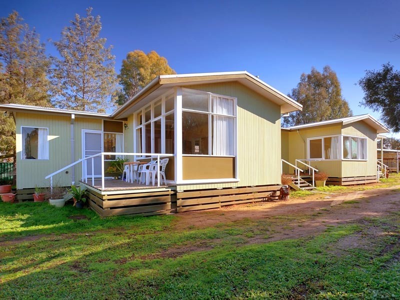 148 Clarke Street, Howlong NSW 2643