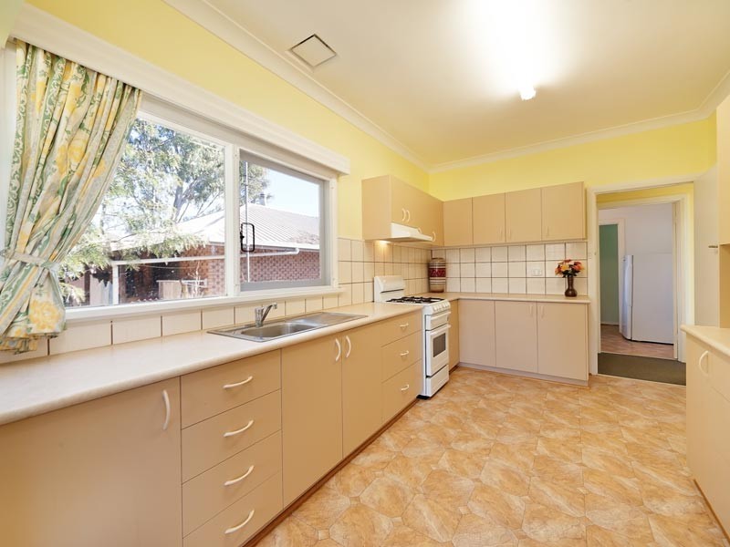 148 Clarke Street, Howlong NSW 2643