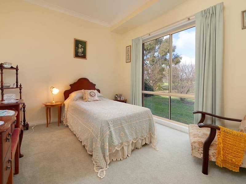 “Meryla” Holbrook Road, Albury NSW 2640