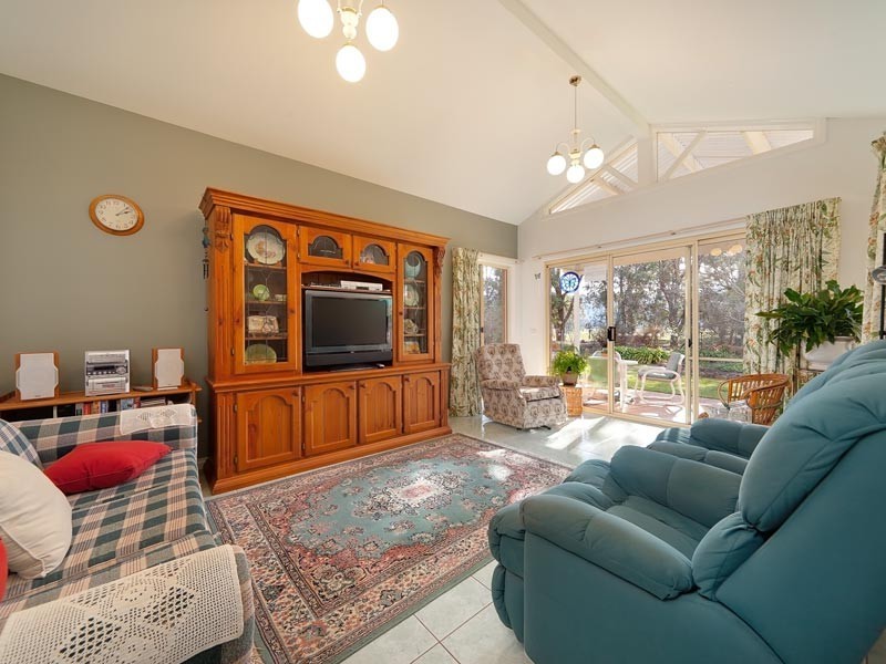 “Meryla” Holbrook Road, Albury NSW 2640