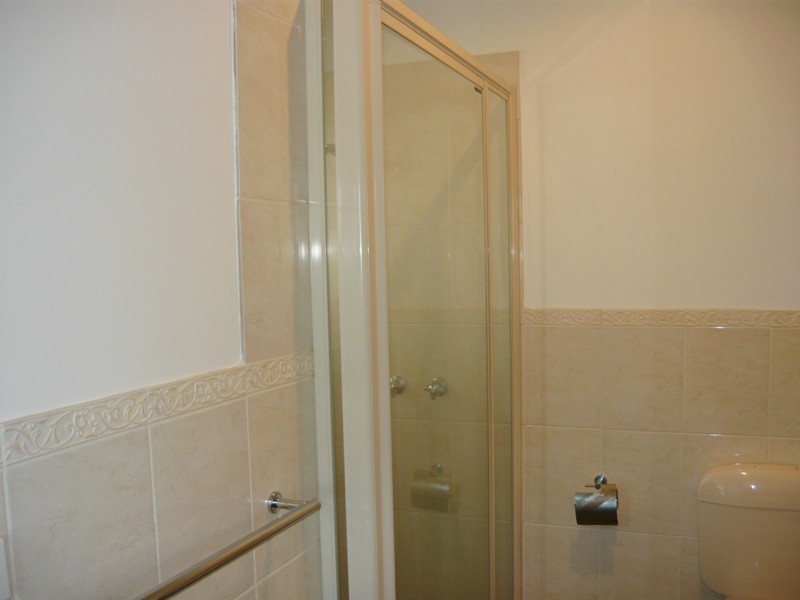 1037 Calimo Street, Albury NSW 2640