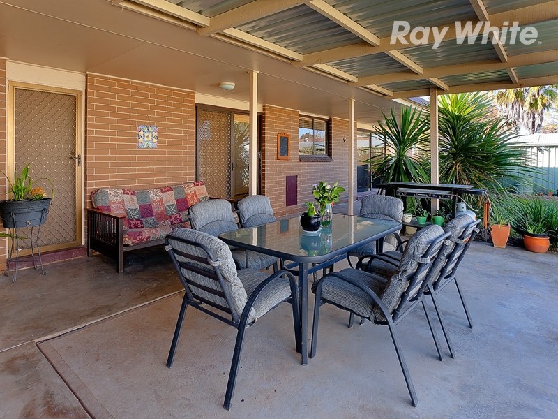 102 Pell Street, Howlong NSW 2643