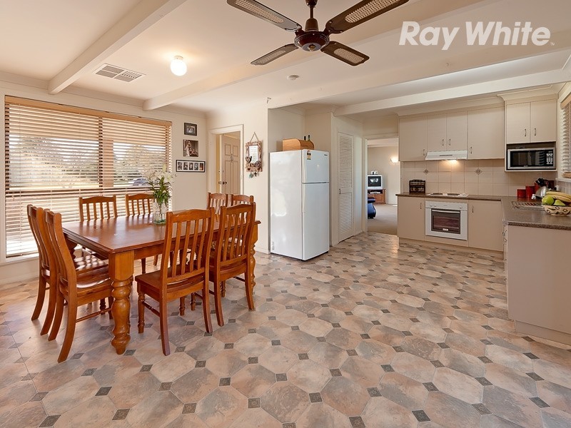 102 Pell Street, Howlong NSW 2643