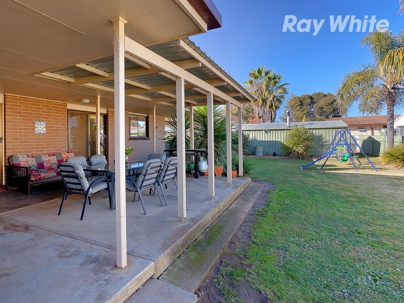 102 Pell Street, Howlong NSW 2643