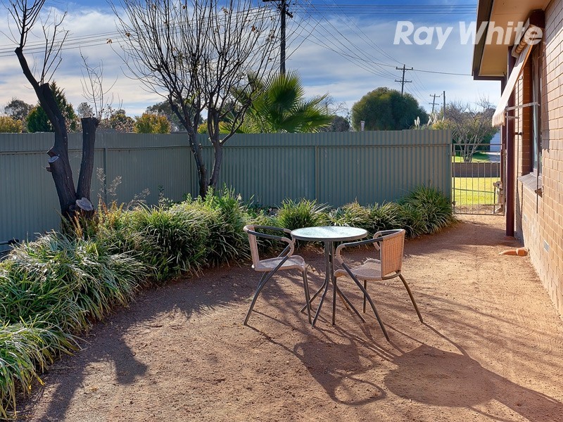 102 Pell Street, Howlong NSW 2643
