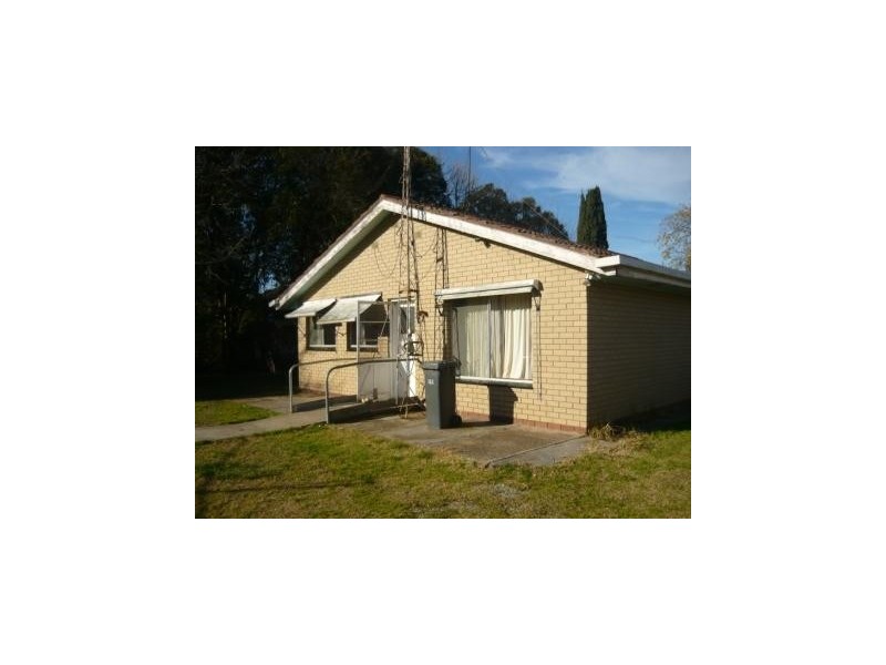 587 Osborne Street, Lavington NSW 2641