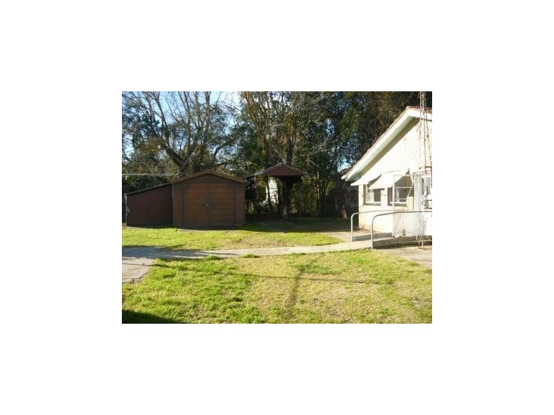 587 Osborne Street, Lavington NSW 2641