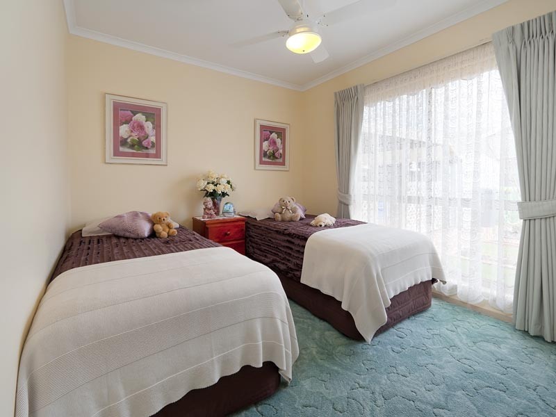 2/6 Graetz Court, Lavington NSW 2641