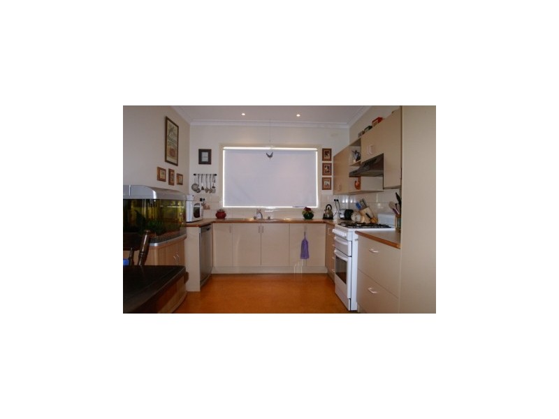 10 Victoria Street, Howlong NSW 2643