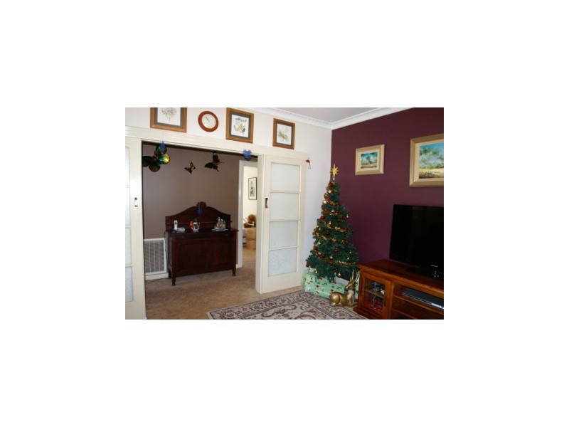 10 Victoria Street, Howlong NSW 2643