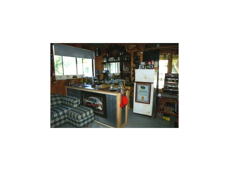 10 Victoria Street, Howlong NSW 2643