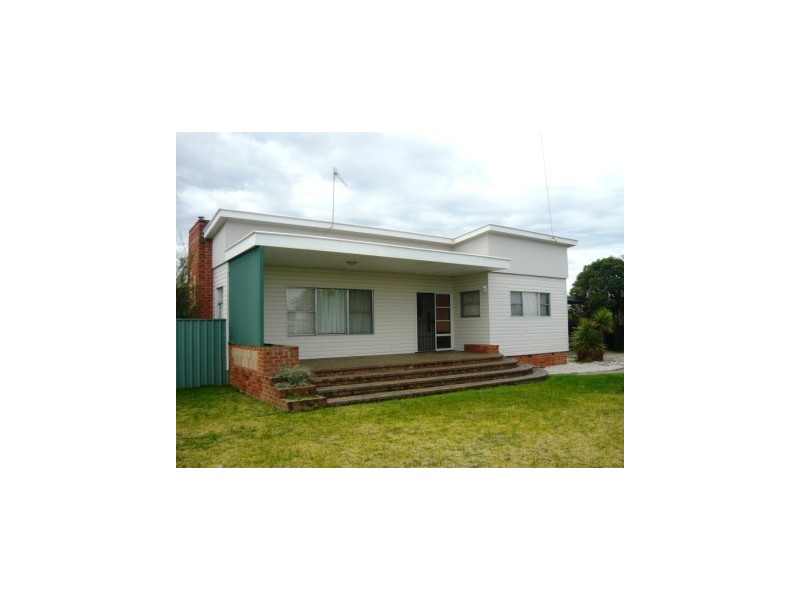 414 Reid Avenue, Lavington NSW 2641
