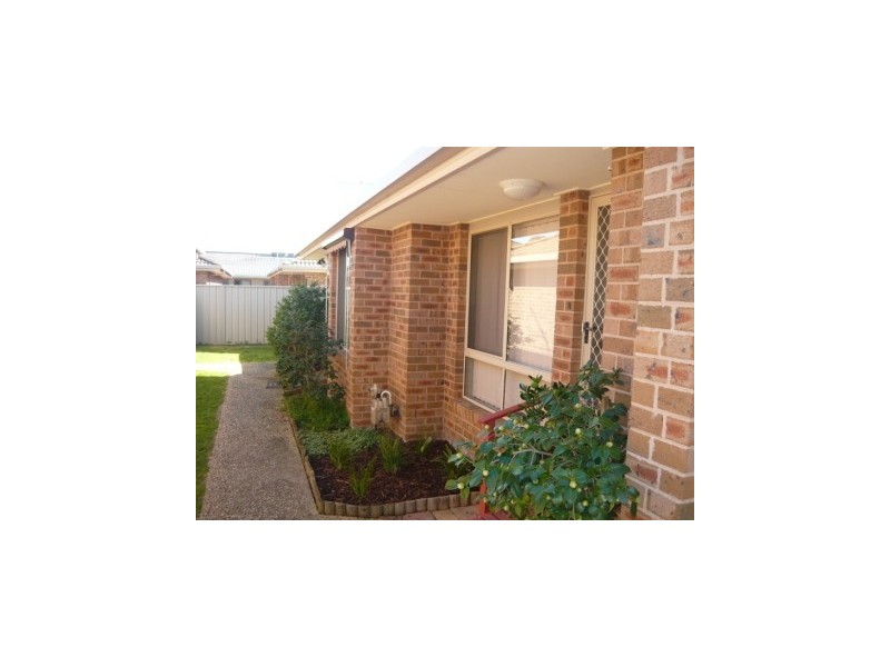 8/478 Breen Street, Lavington NSW 2641