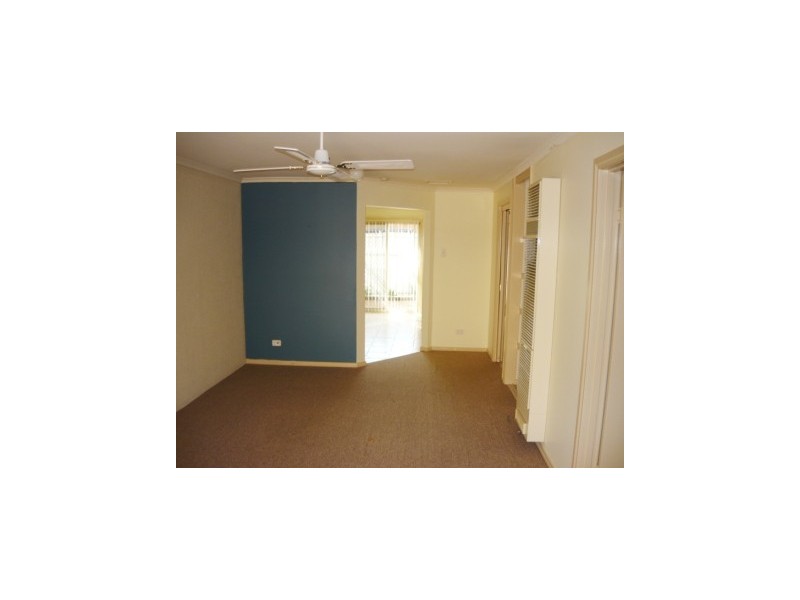 8/478 Breen Street, Lavington NSW 2641