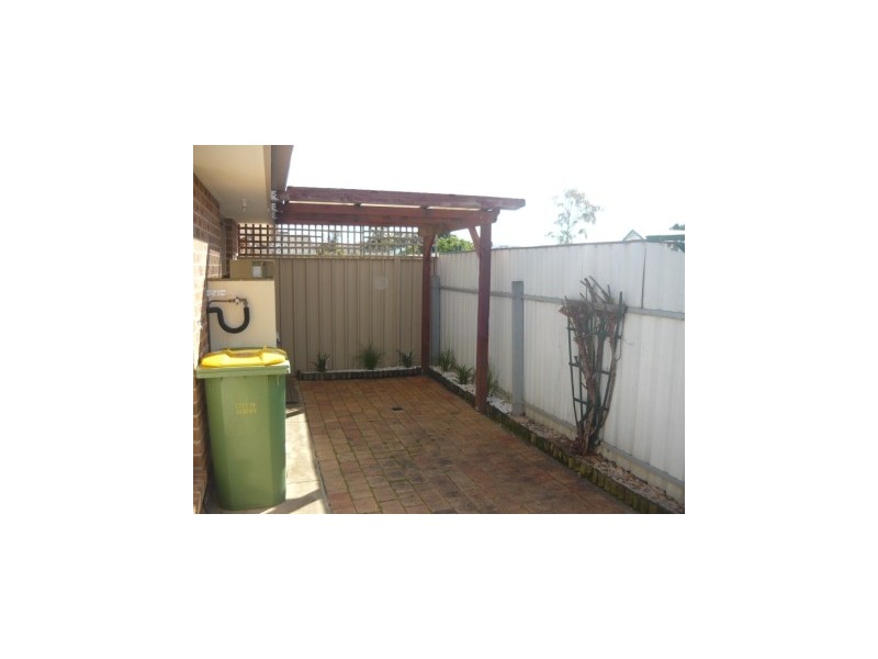 8/478 Breen Street, Lavington NSW 2641