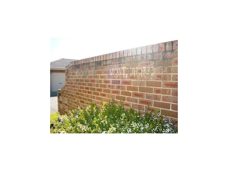 8/478 Breen Street, Lavington NSW 2641