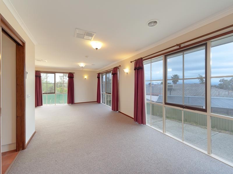 10 Darrung Place, Lavington NSW 2641