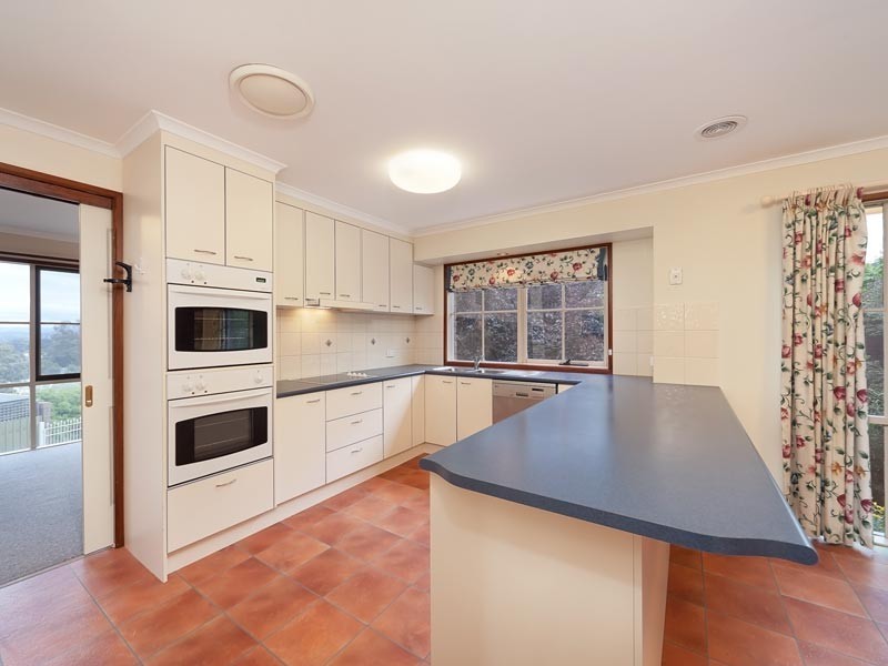 10 Darrung Place, Lavington NSW 2641