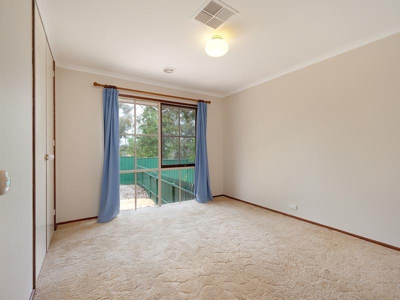 10 Darrung Place, Lavington NSW 2641