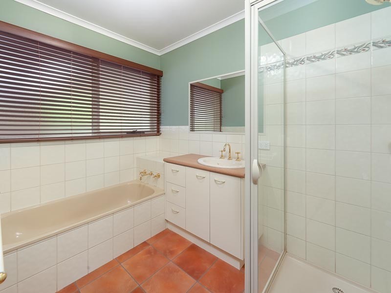 10 Darrung Place, Lavington NSW 2641