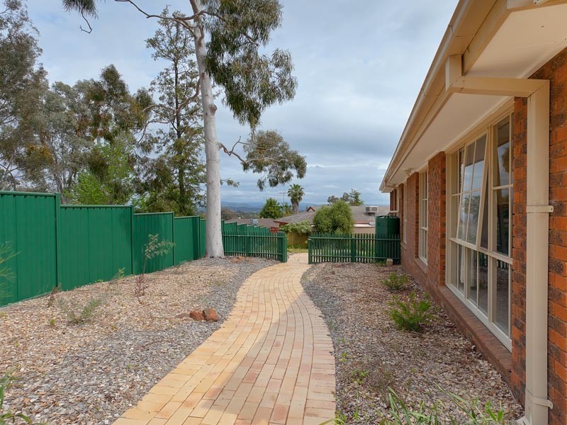 10 Darrung Place, Lavington NSW 2641