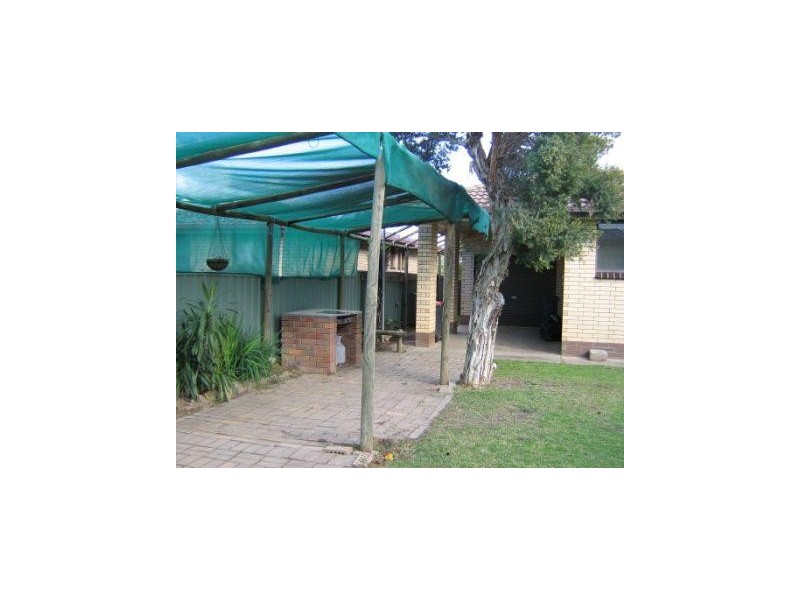 528 Regina Avenue, Albury NSW 2640