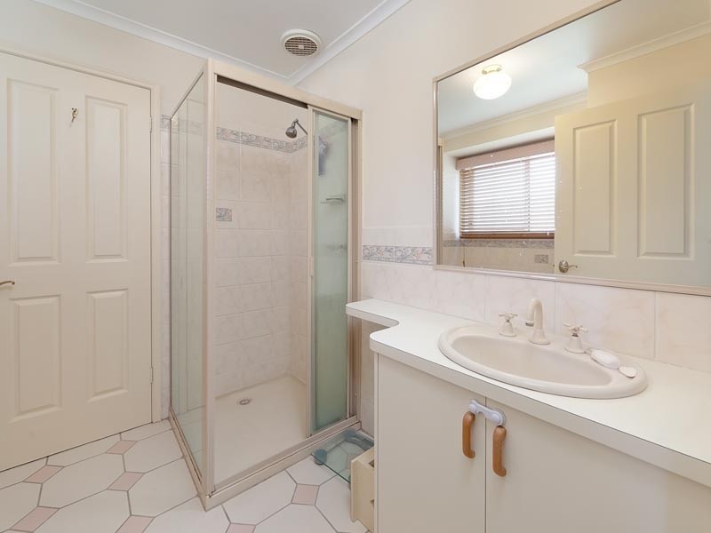 138 High Street, Howlong NSW 2643