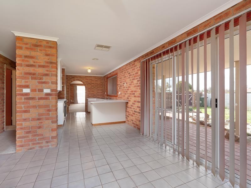 108 Clarke Street, Howlong NSW 2643