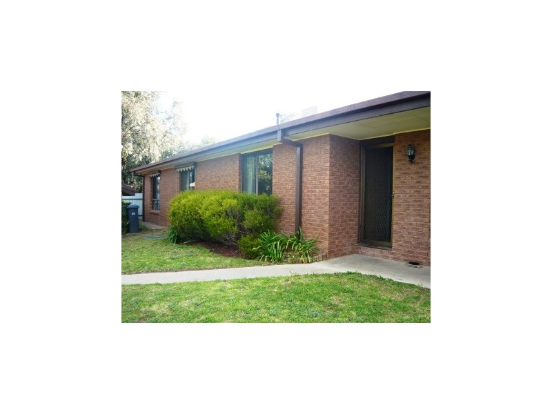 577 Norris Street, Lavington NSW 2641