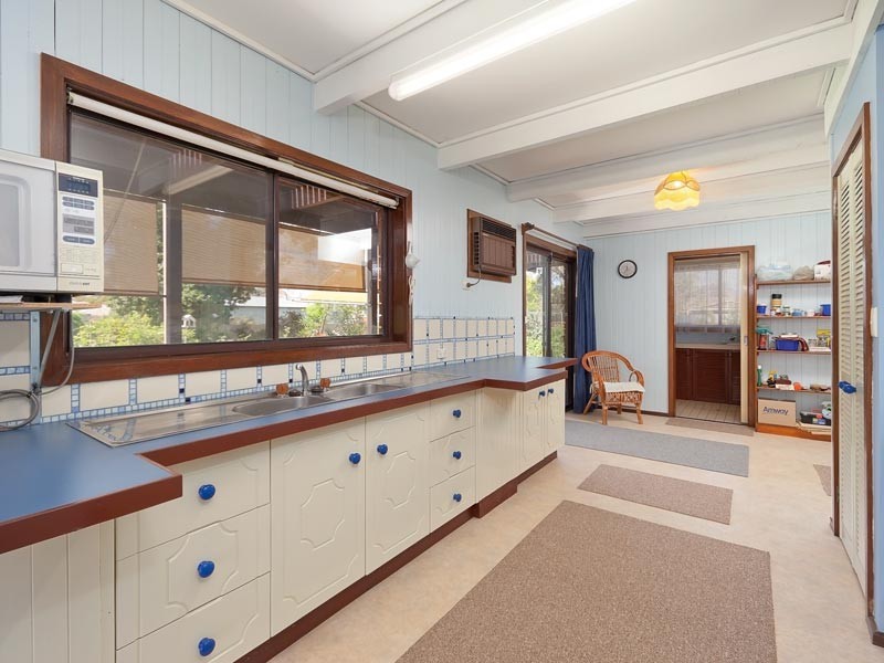 150 Golf Club Drive, Howlong NSW 2643