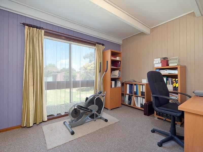 150 Golf Club Drive, Howlong NSW 2643