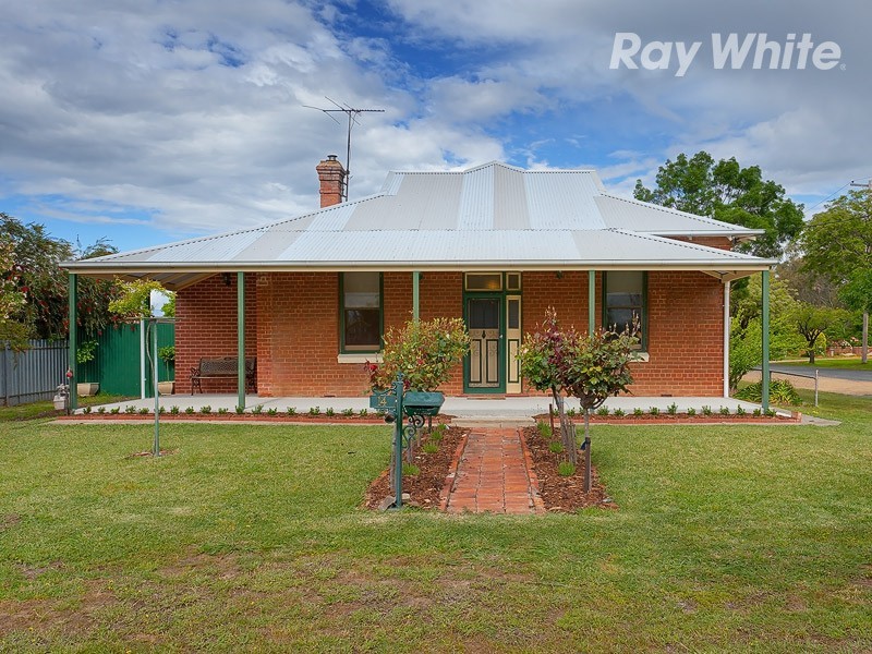 14 Donald Street, Culcairn NSW 2660